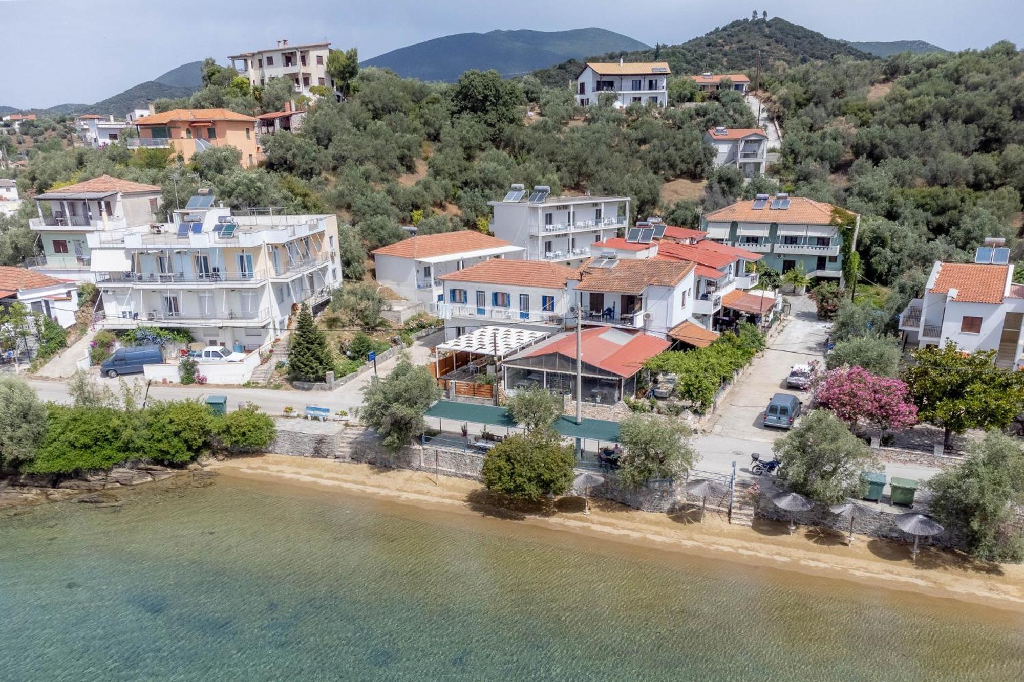 Pteleo Apartments Птелеос Экстерьер фото
